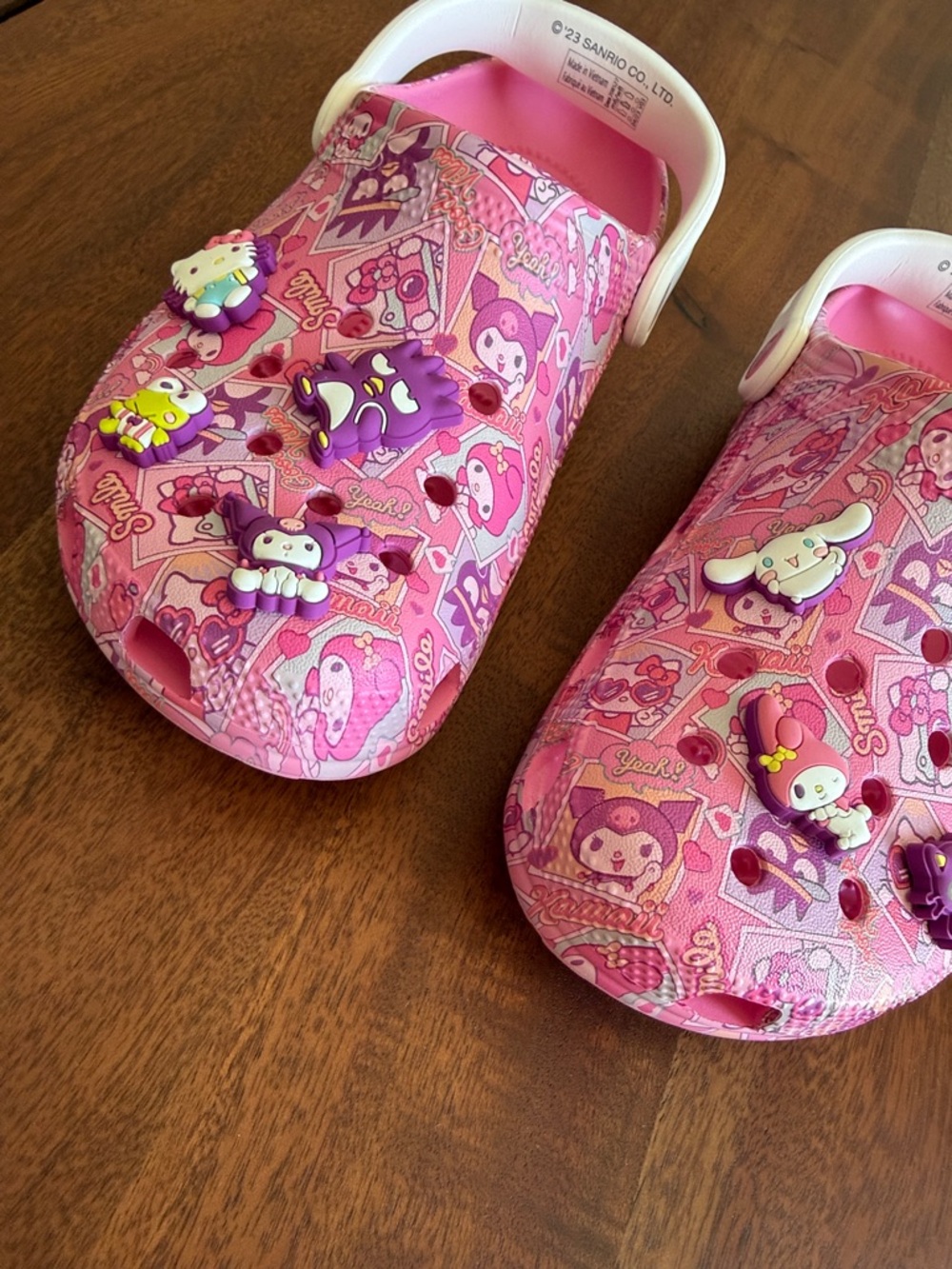 Sanrio Pink Hello Kitty and Friends x Crocs Adult Classic Clog Size M6 W8 - Picture 10 of 15